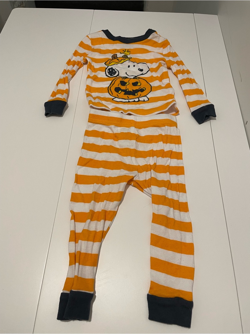 Peanuts Brand Toddler/Baby Size 18 Months Orange & White Halloween Pajamas Set